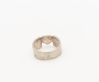 925 Sterling Silver  Vintage Minimalist Carved Love Heart Ring Sz 4.5  RG27445