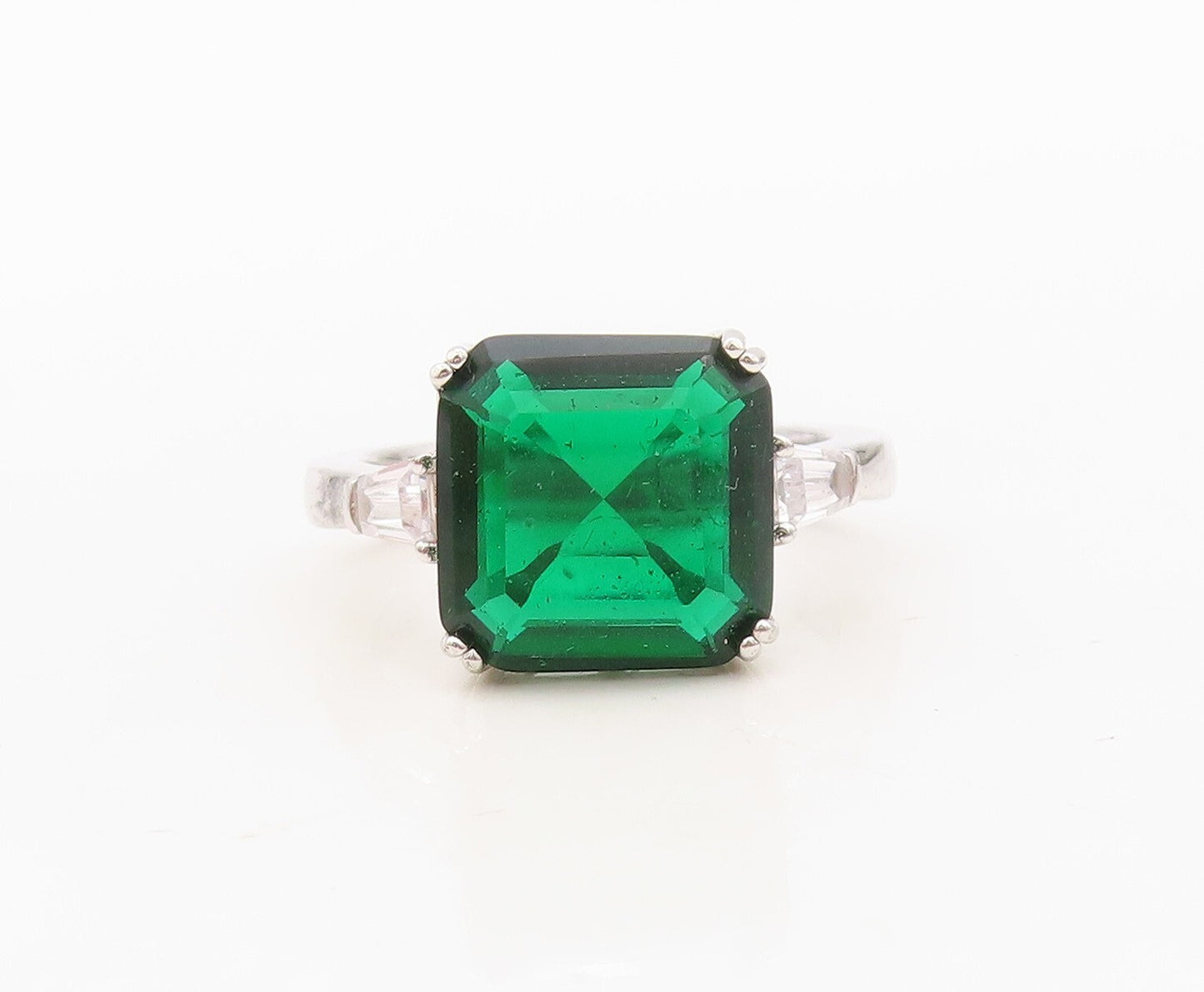 925 Sterling Silver Vintage Ring Square Cut Green & White CZ  Sz 7  RG30370