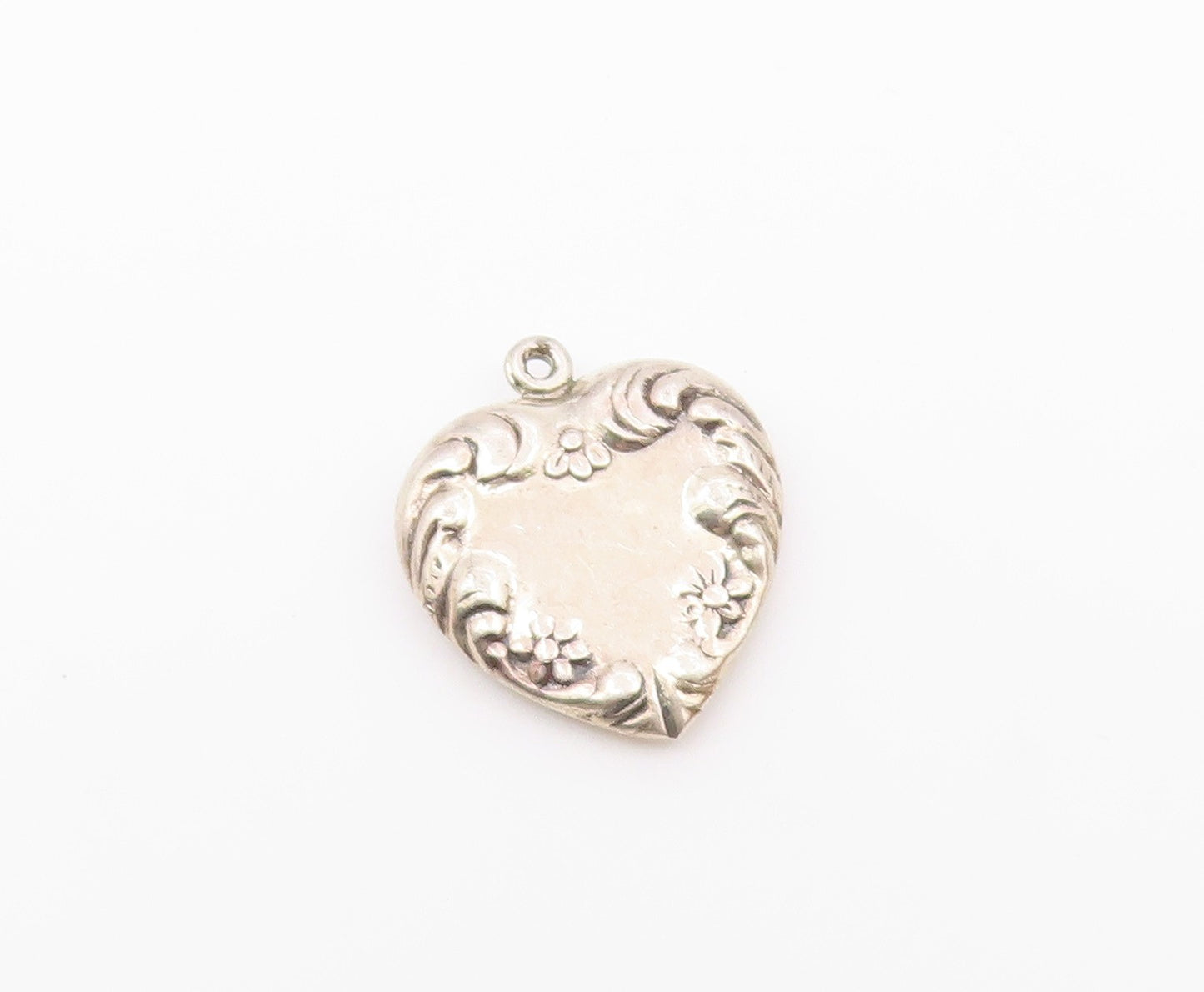 925 Sterling Silver  Vintage Shiny Floral Swirl Love Heart Pendant  PT15732