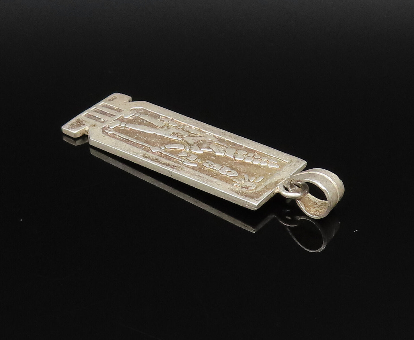 925 Sterling Silver  Vintage Carved Egyptian Pharoah Medal Pendant  PT21421