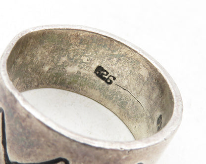 925 Sterling Silver  Vintage Dark Tone Etched Detail Band Ring Sz 7  RG9685
