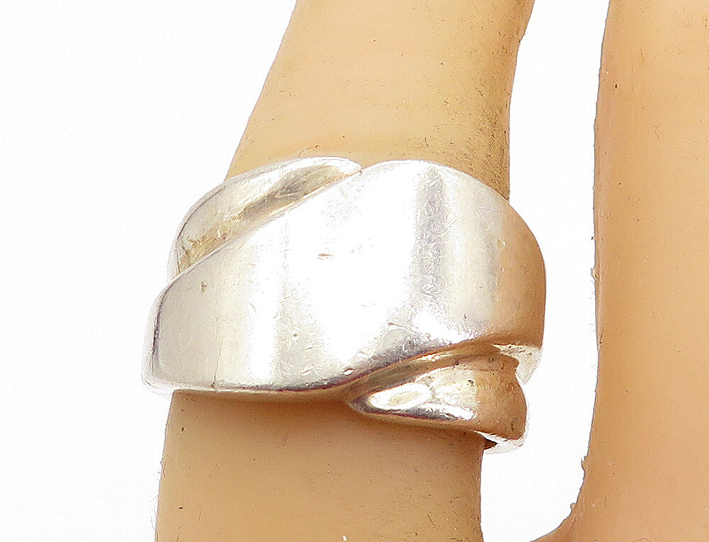 925 Sterling Silver  Vintage Shiny Tapered Design Band Ring Sz 6.5  RG7493