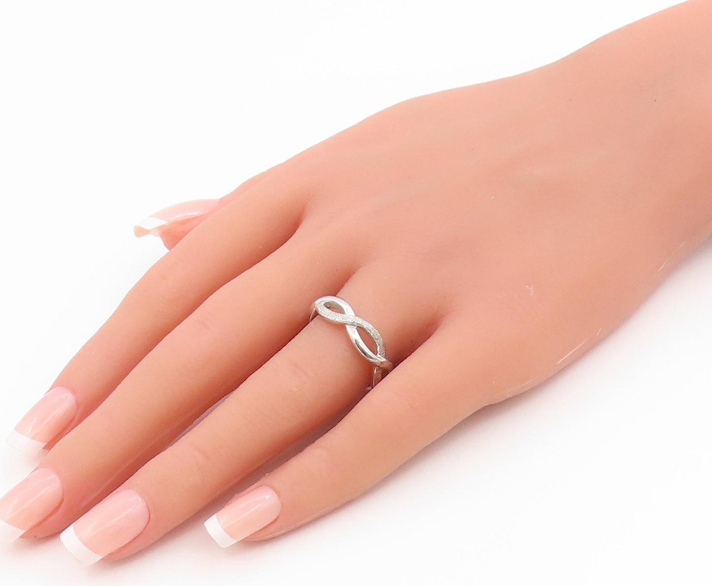 925 Sterling Silver Vintage Ring Elegant Twisted Infinity Band  Sz 8  RG36217
