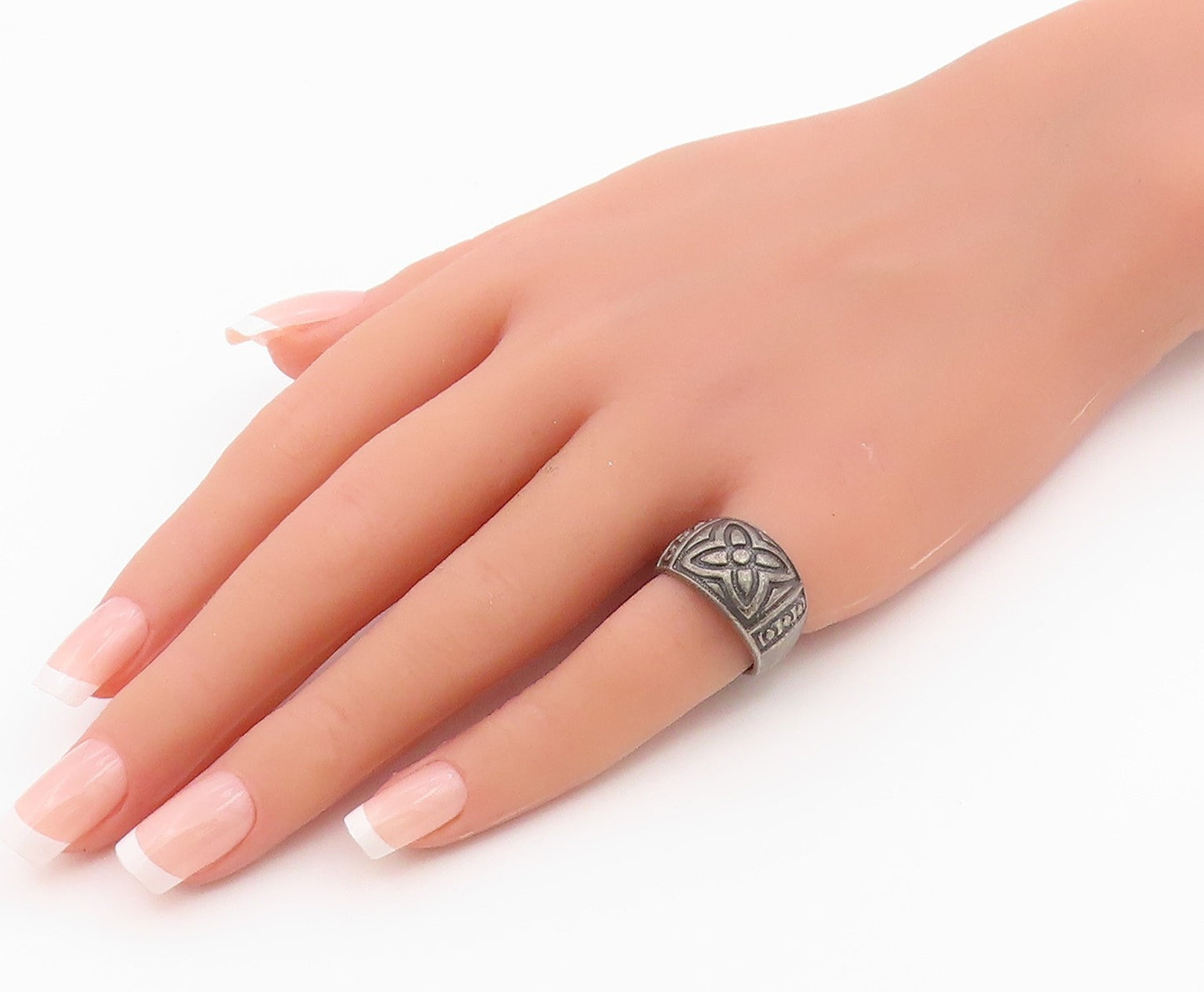 925 Sterling Silver Vintage Ring Classic Carved Floral Dome Band  Sz 6  RG36465