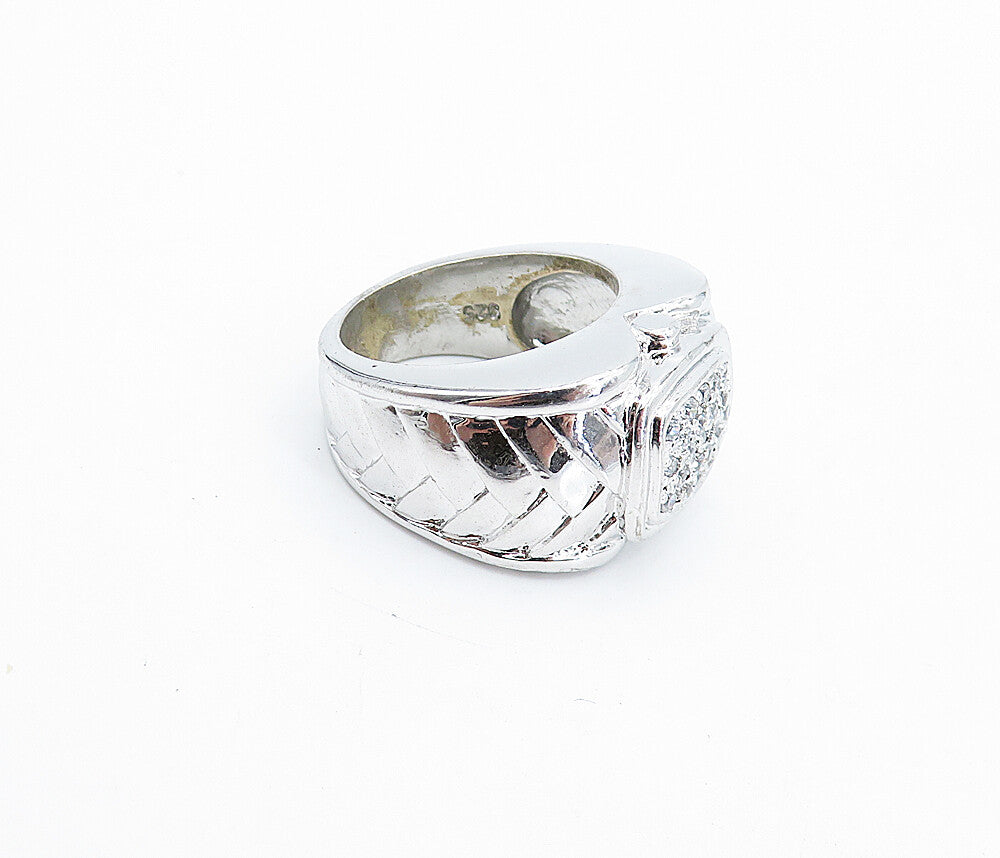 925 Sterling Silver  Sparkling Cubic Zirconia Braided Band Ring Sz 7  RG4342