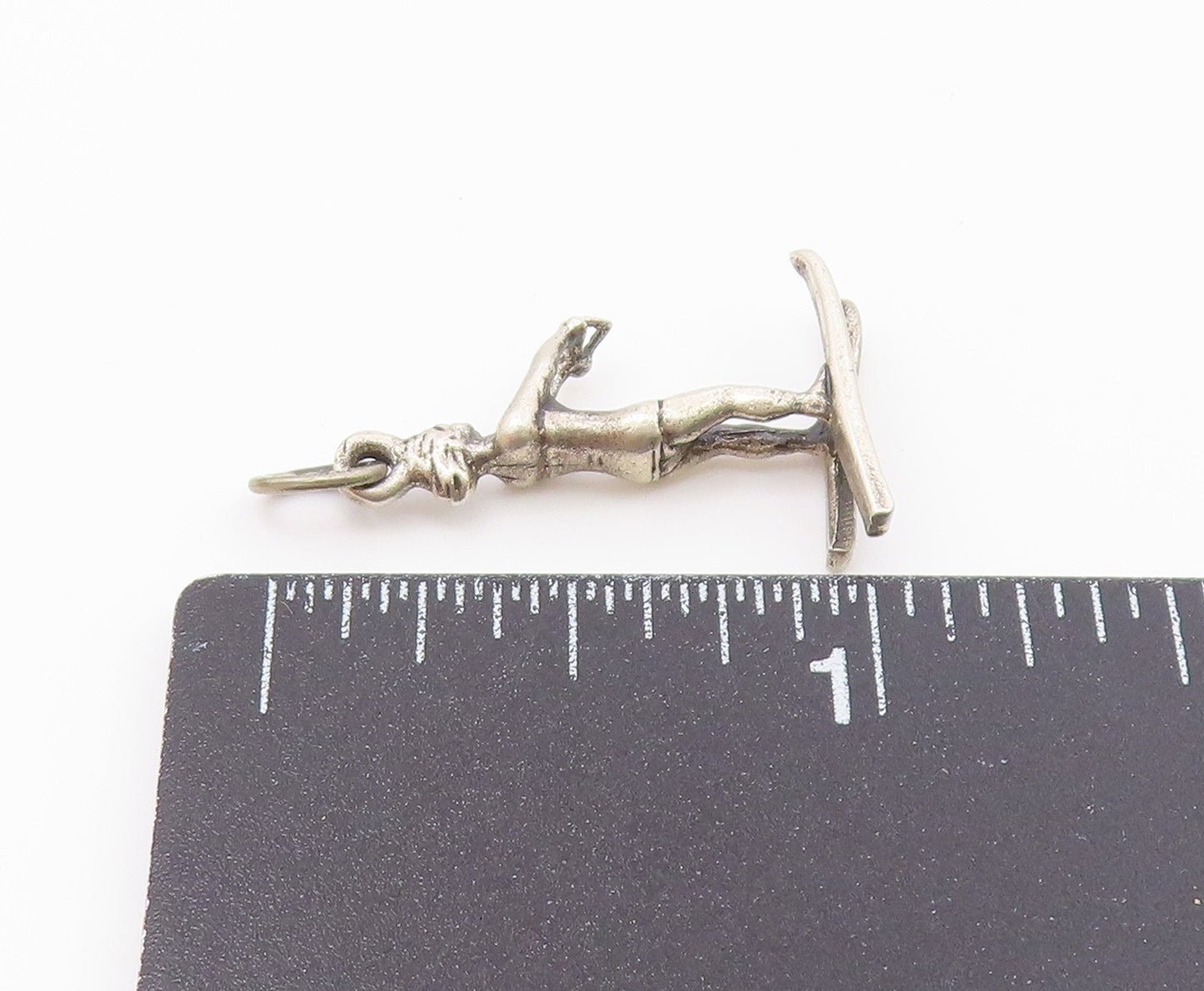 925 Sterling Silver  Vintage Shiny Petite Water Ski Sports Pendant  PT18379