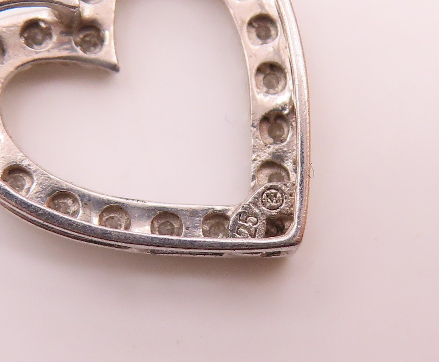 925 Sterling Silver  Vintage Genuine Diamonds Open Love Heart Pendant  PT20060
