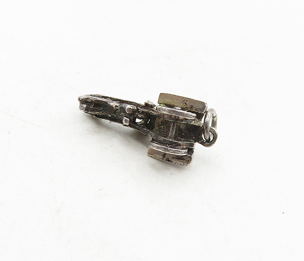 925 Sterling Silver  Vintage Petite Dark Tone Horse & Carriage Pendant  PT6974