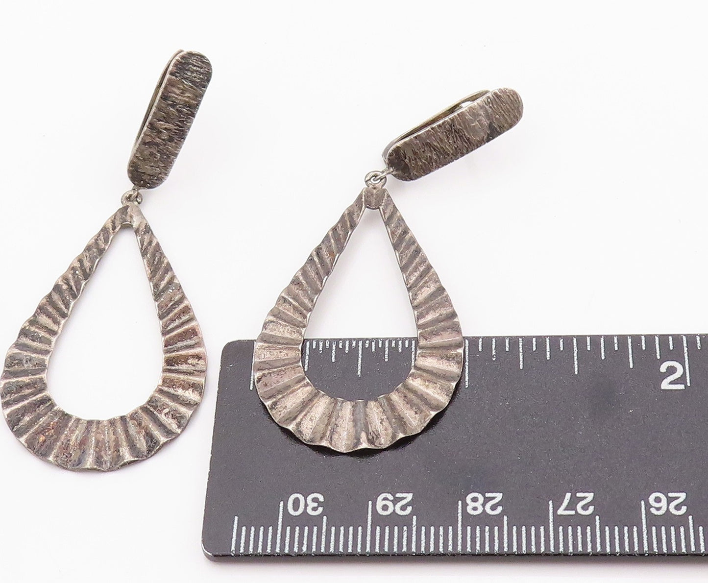 925 Sterling Silver Vintage Earrings Antique Dark Tone Drop Design Cut  EG13503