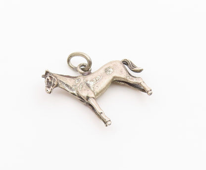 925 Sterling Silver  Vintage Standing Horse Animal Motif Pendant  PT17139