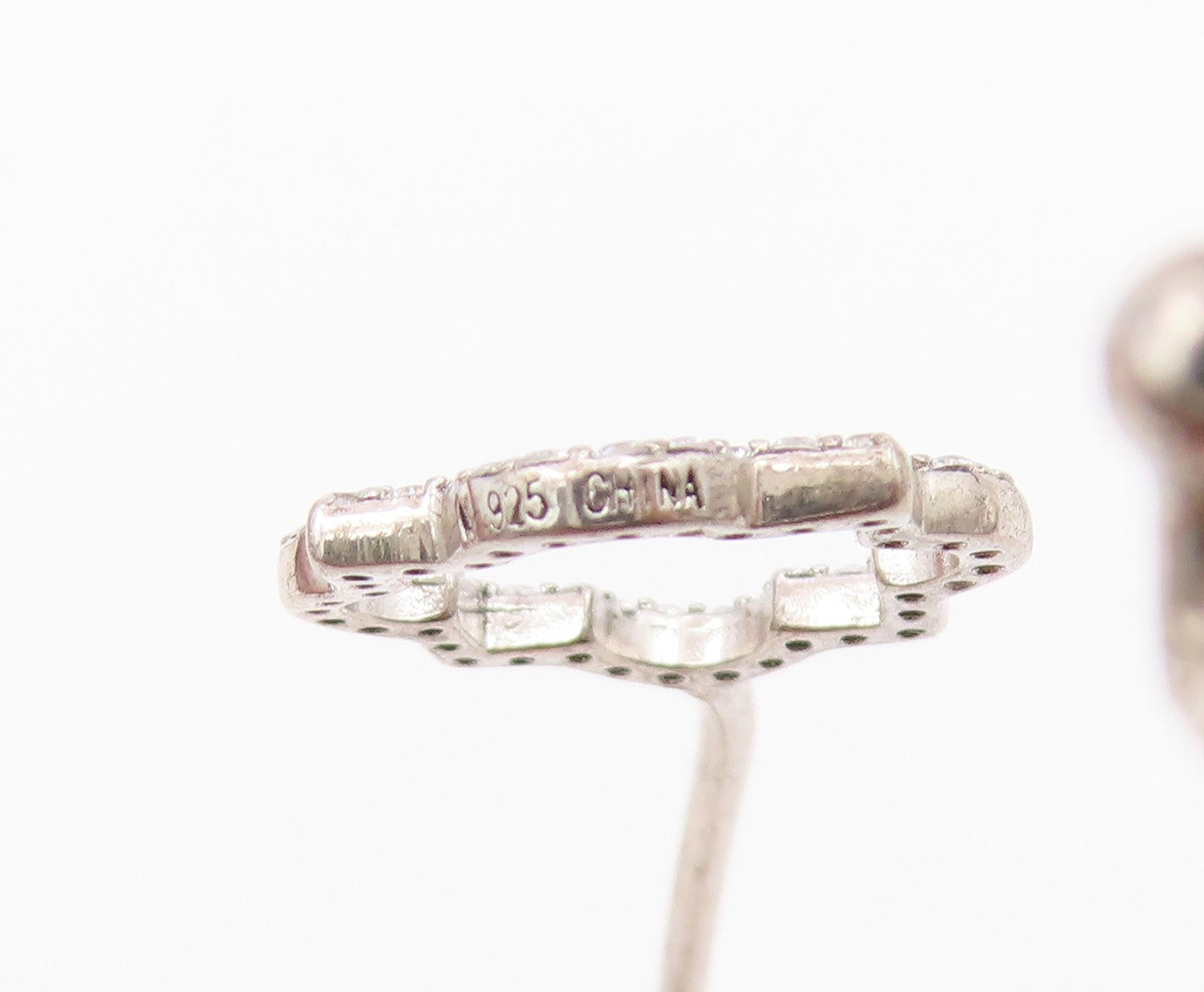 925 Sterling Silver  Shiny Topaz Open Flower Motif Bangle Bracelet  BT5254