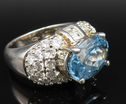925 Sterling Silver  Vintage Sparkly Blue & White Topaz Ring Sz 7  RG25389
