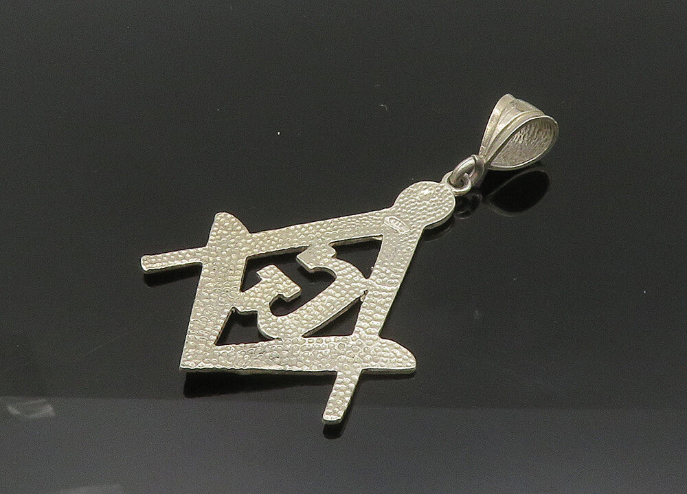 925 Sterling Silver  Vintage Diamond Cut Detail Freemason Pendant  PT16586