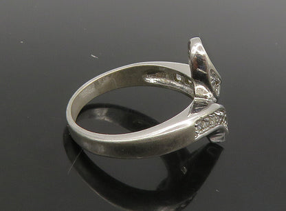 925 Sterling Silver  Vintage Shiny Topaz Ribbon Motif Band Ring Sz 7  RG23629