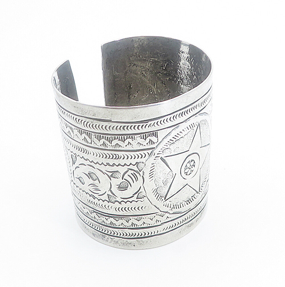 Solid Silver Vintage Antique Etched Star Pattern Cuff Bracelet  BT3372