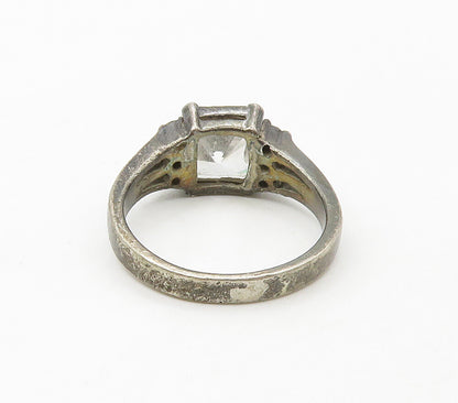 925 Sterling Silver  Vintage Cubic Zirconia Dark Tone Band Ring Sz 7  RG16629