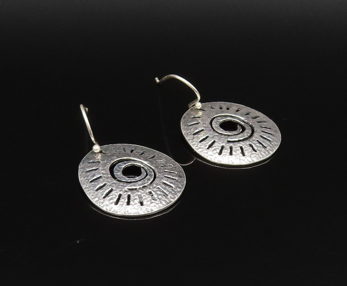 ISRAEL 925 Silver  Vintage Hammered Openwork Spiral Round Earrings  EG12028