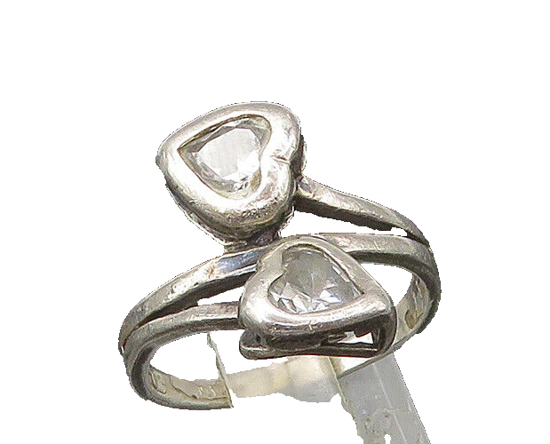 925 Sterling Silver  Vintage Topaz Love Hearts Bypass Band Ring Sz 6  RG22133