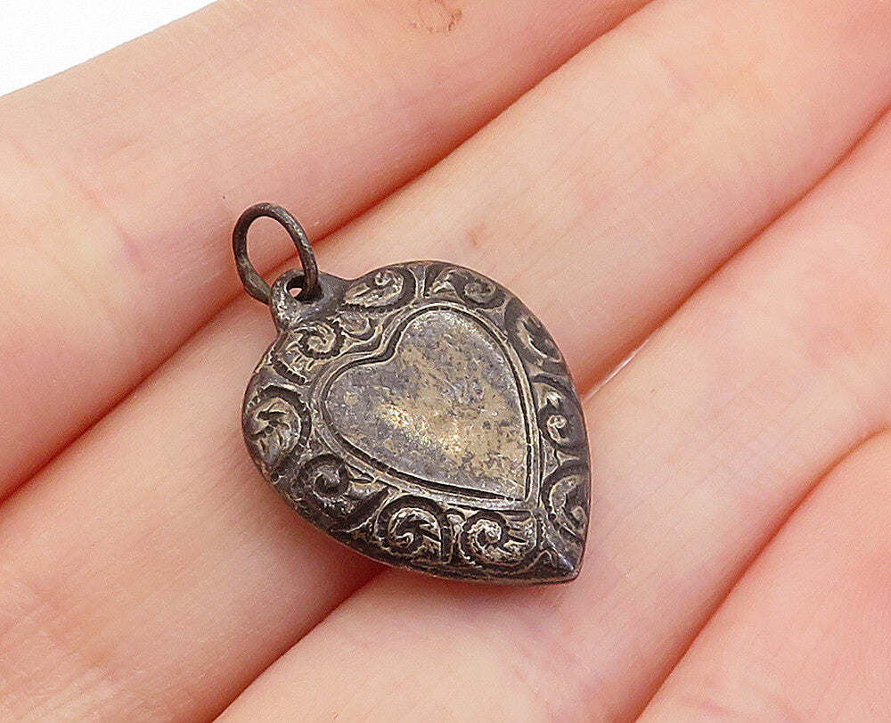 925 Sterling Silver  Vintage Dark Tone Love Heart Swirl Border Pendant  PT2967