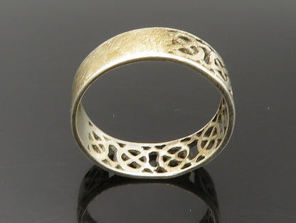 925 Sterling Silver  Vintage Celtic Knot Pattern Band Ring Sz 7.5  RG24035