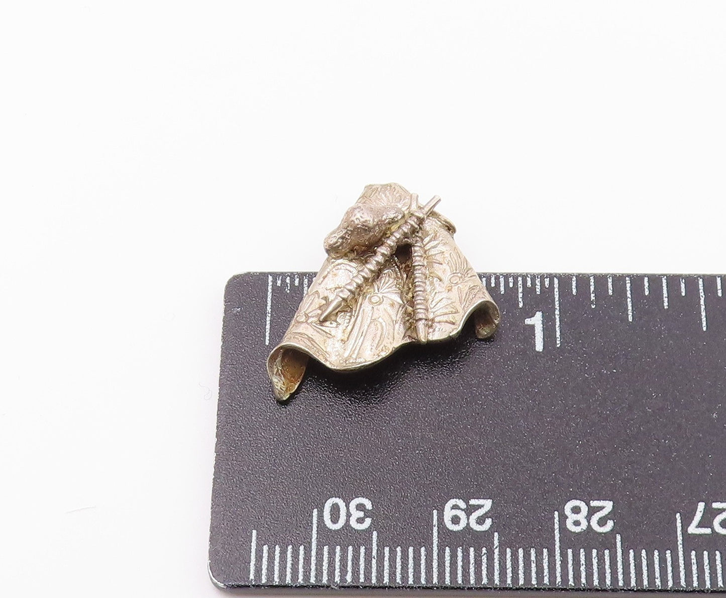 925 Sterling Silver  Vintage Shiny Matador Cape & Stick Pendant  PT15917