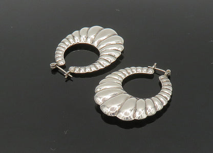 925 Sterling Silver  Vintage Shiny Hollow Scalloped Hoop Earrings  EG11184