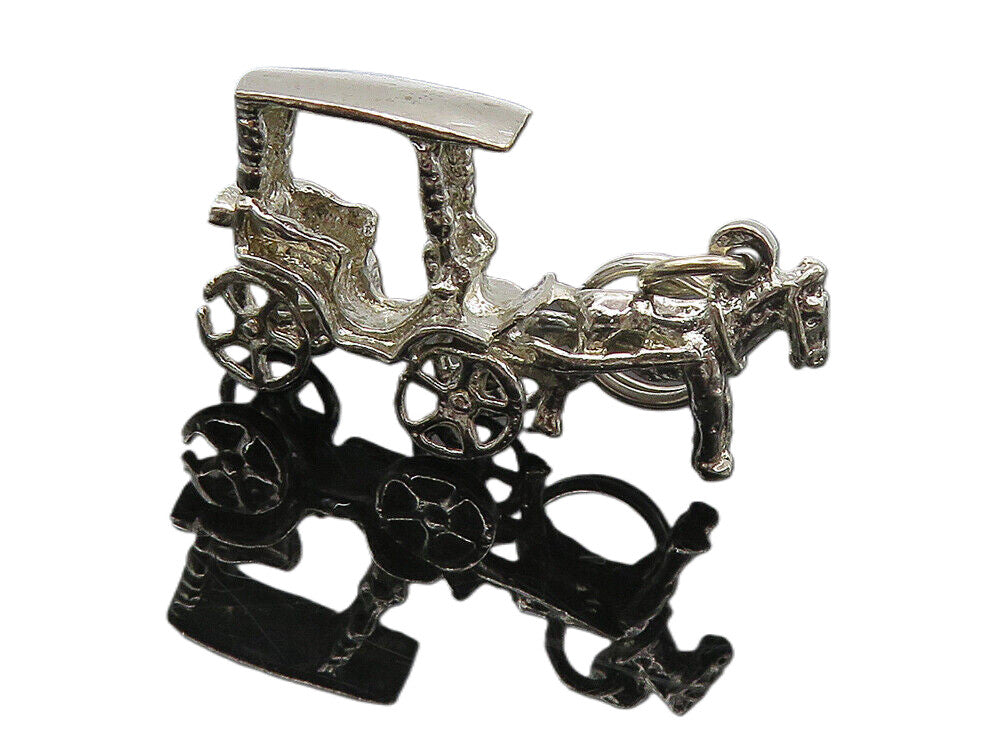 925 Sterling Silver  Vintage Shiny Horse & Carriage Motif Drop Pendant  PT6986