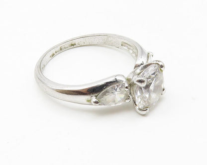 925 Sterling Silver  Cubic Zirconia Solitaire With Accents Ring Sz 8  RG10340