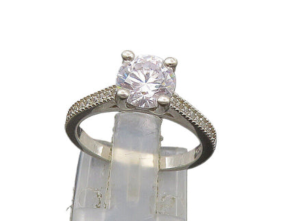 925 Sterling Silver  Vintage Shiny Cubic Zirconia Solitaire Ring Sz 6  RG22737