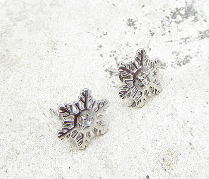 925 Sterling Silver  White Cubic Zirconia Snowflake Stud Earrings  EG1405