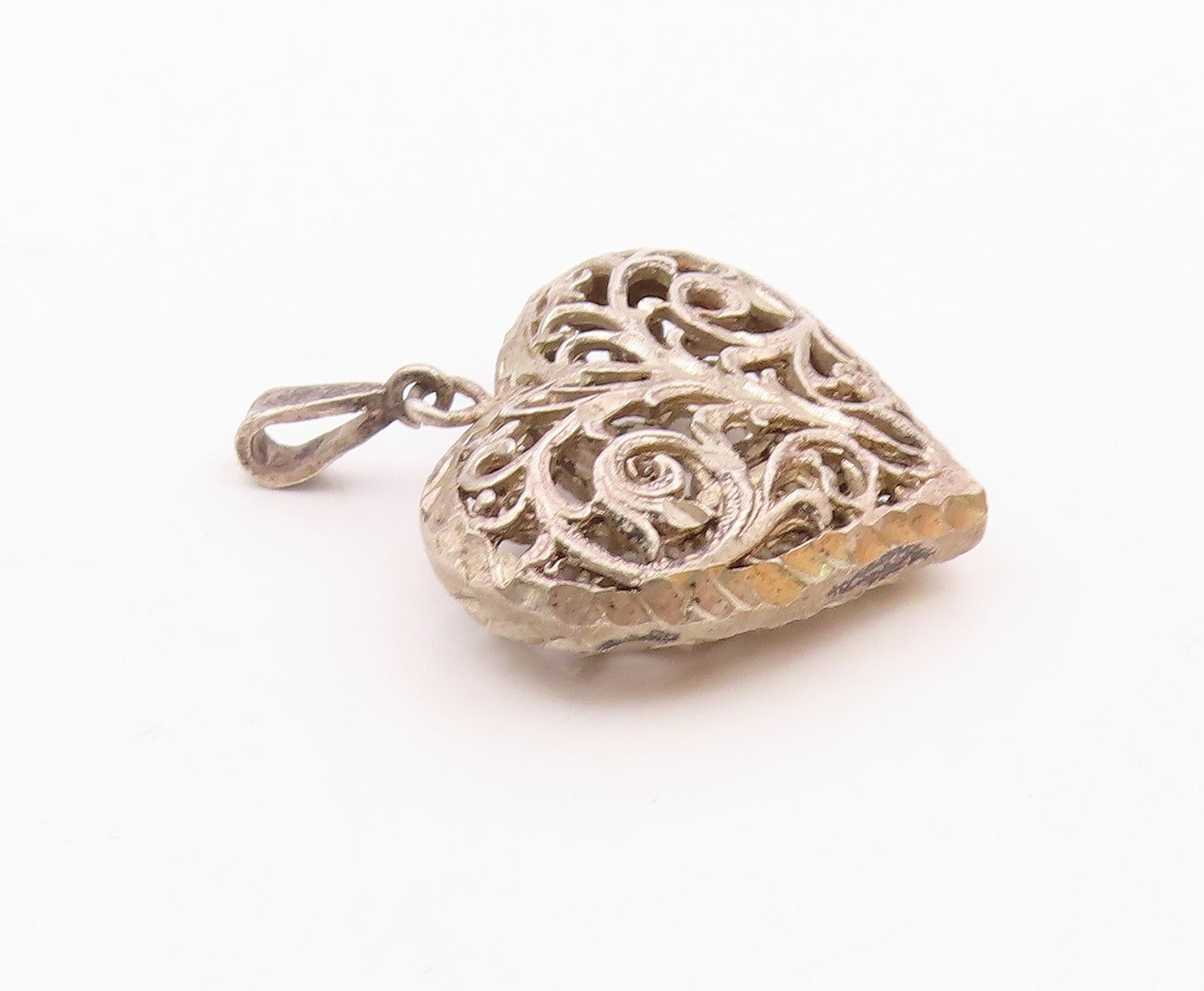 925 Sterling Silver  Vintage Shiny Swirl Vine Love Heart Pendant  PT16997