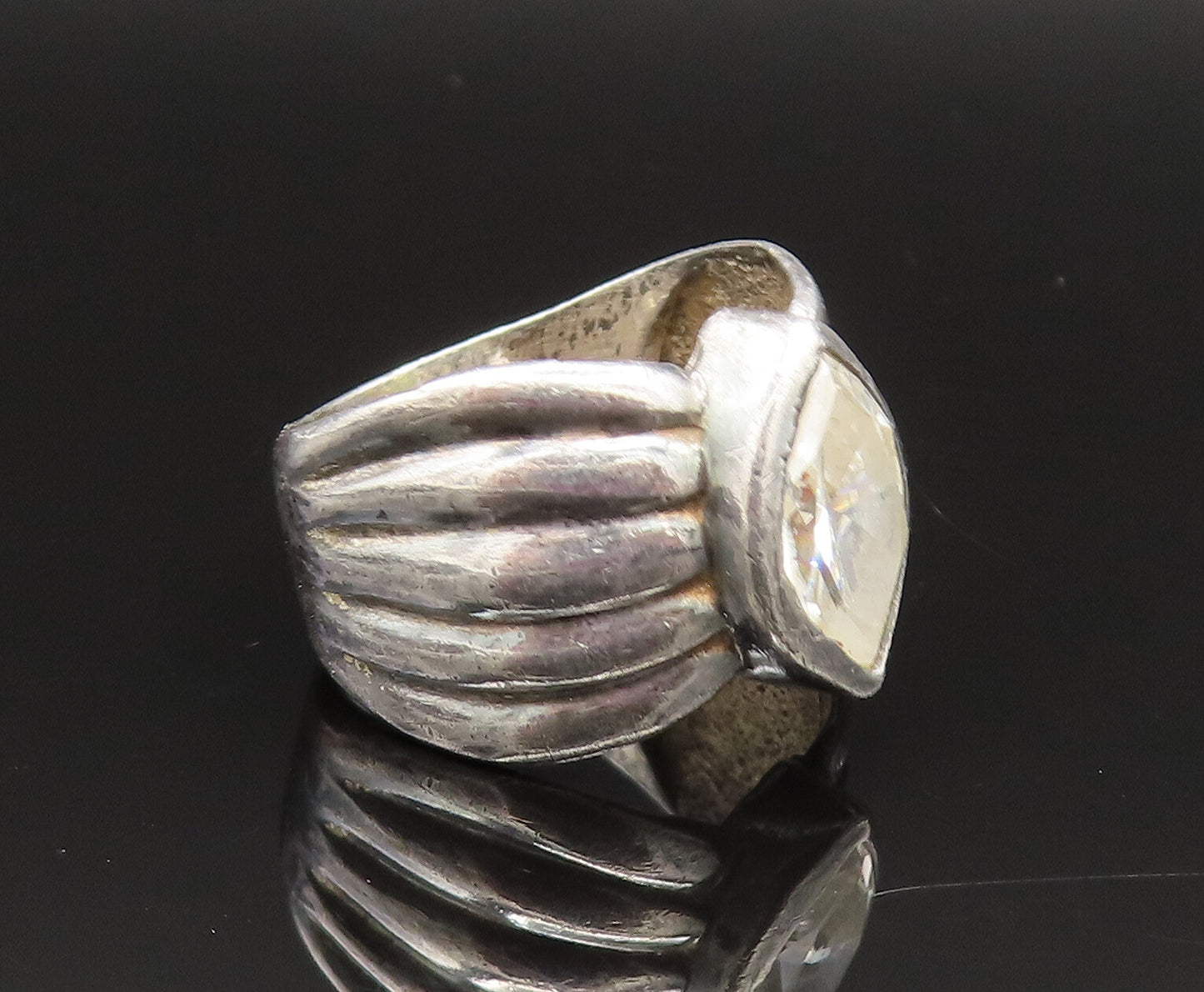 925 Silver  Vintage Marquise Cubic Zirconia Ribbed Band Ring Sz 8.5  RG25664