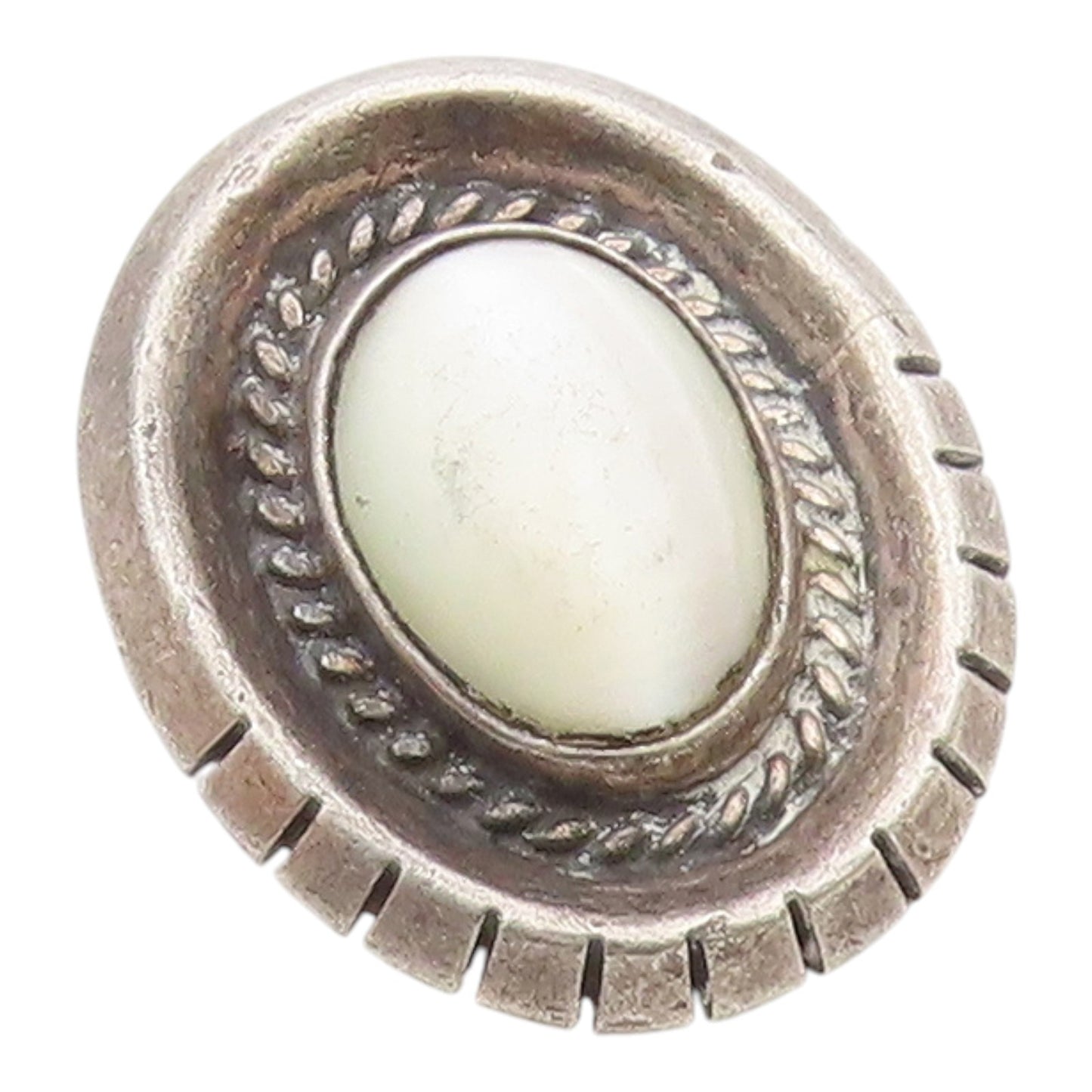 SOUTHWESTERN 925 Silver Vintage Mother Of Pearl Oval Twist Pendant PT15715