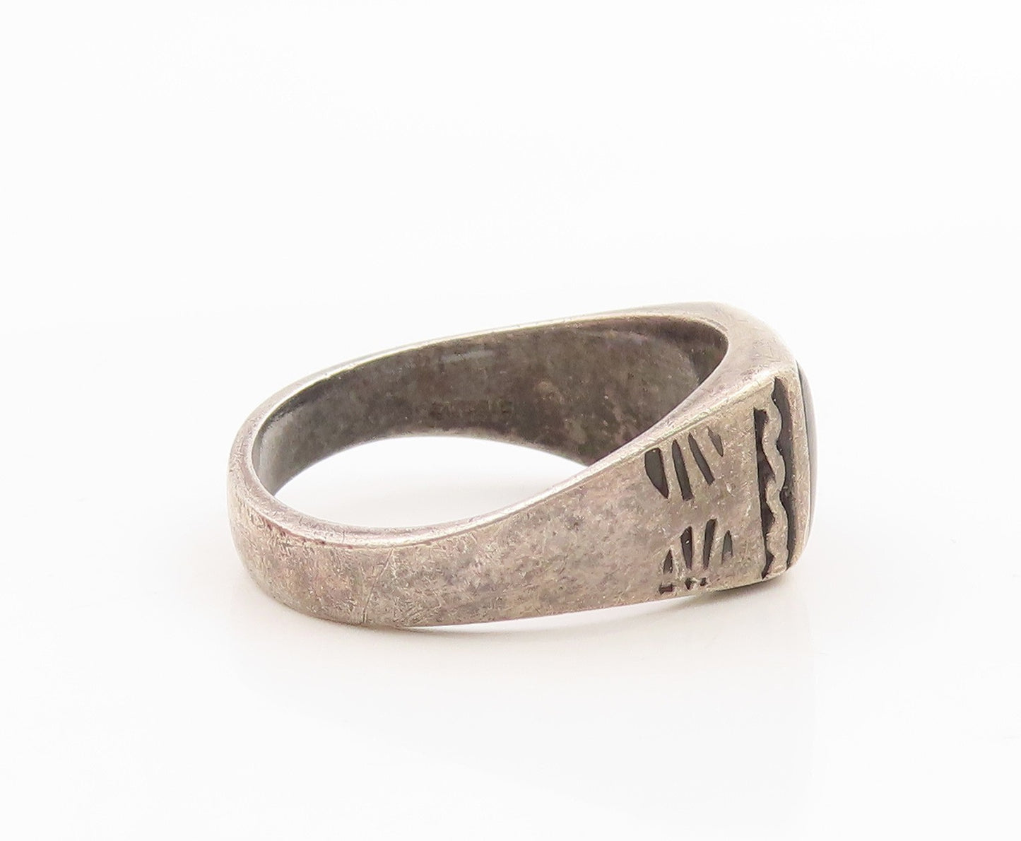 925 Sterling Silver Vintage Ring NAVAJO ZUNI Onyx Etched Band  Sz 9  RG35982