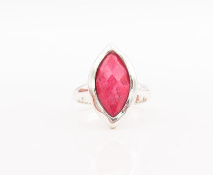 925 Sterling Silver Vintage Ring Marquise Shape Red Gemstone  Sz 7 RG29353
