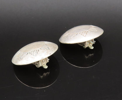 SOUTHWESTERN 925 Sterling Silver Vintage Etched Star Motif Dome Earrings EG12298