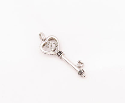925 Sterling Silver Vintage Pendant Carved Black & White Diamonds Key  PT23085