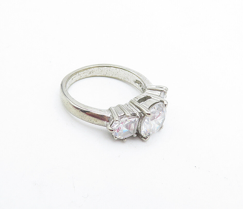 925 Sterling Silver  Vintage Cubic Zirconia 3 Stone Band Ring Sz 7  RG4083