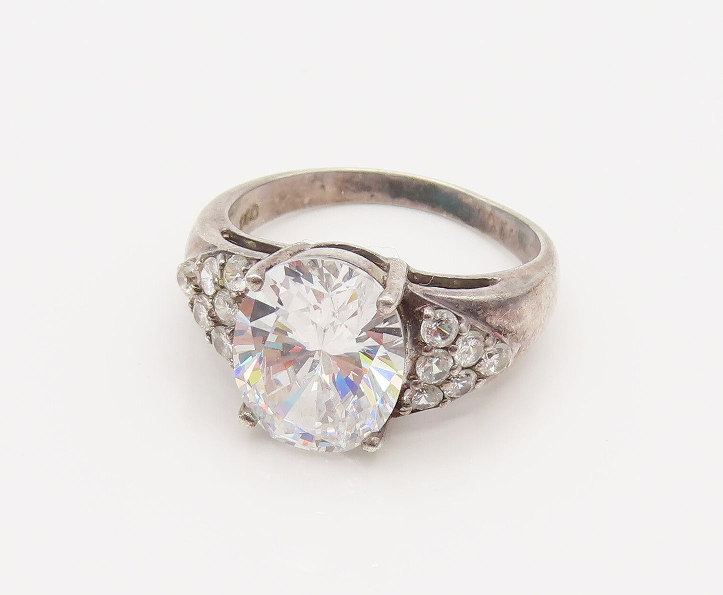 925 Silver  Vintage Oval Cubic Zirconia Wings Motif Ring Sz 7.75  RG26249
