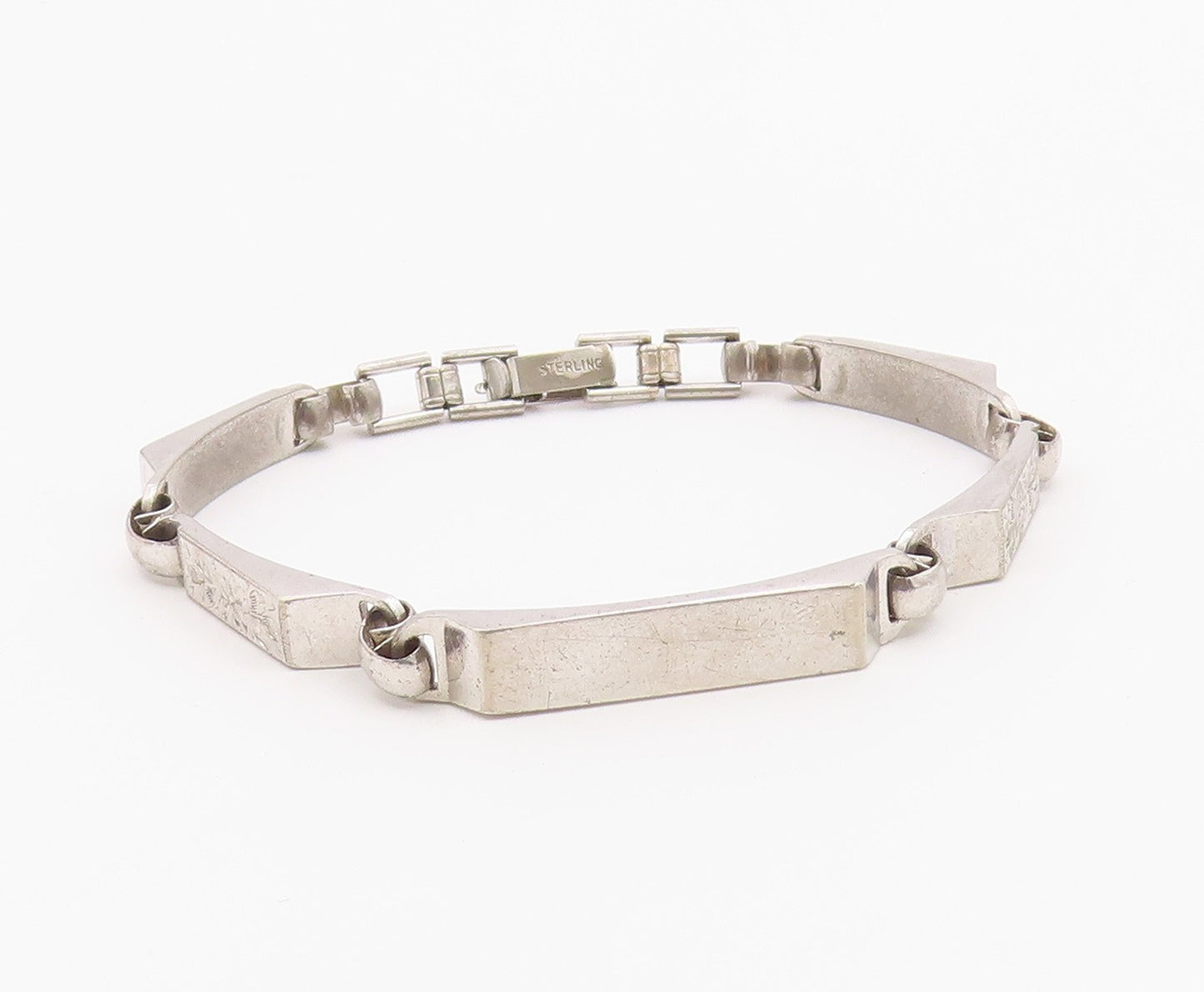 LAMODE 925 Sterling Silver  Vintage Shiny Floral Etched Chain Bracelet  BT8227