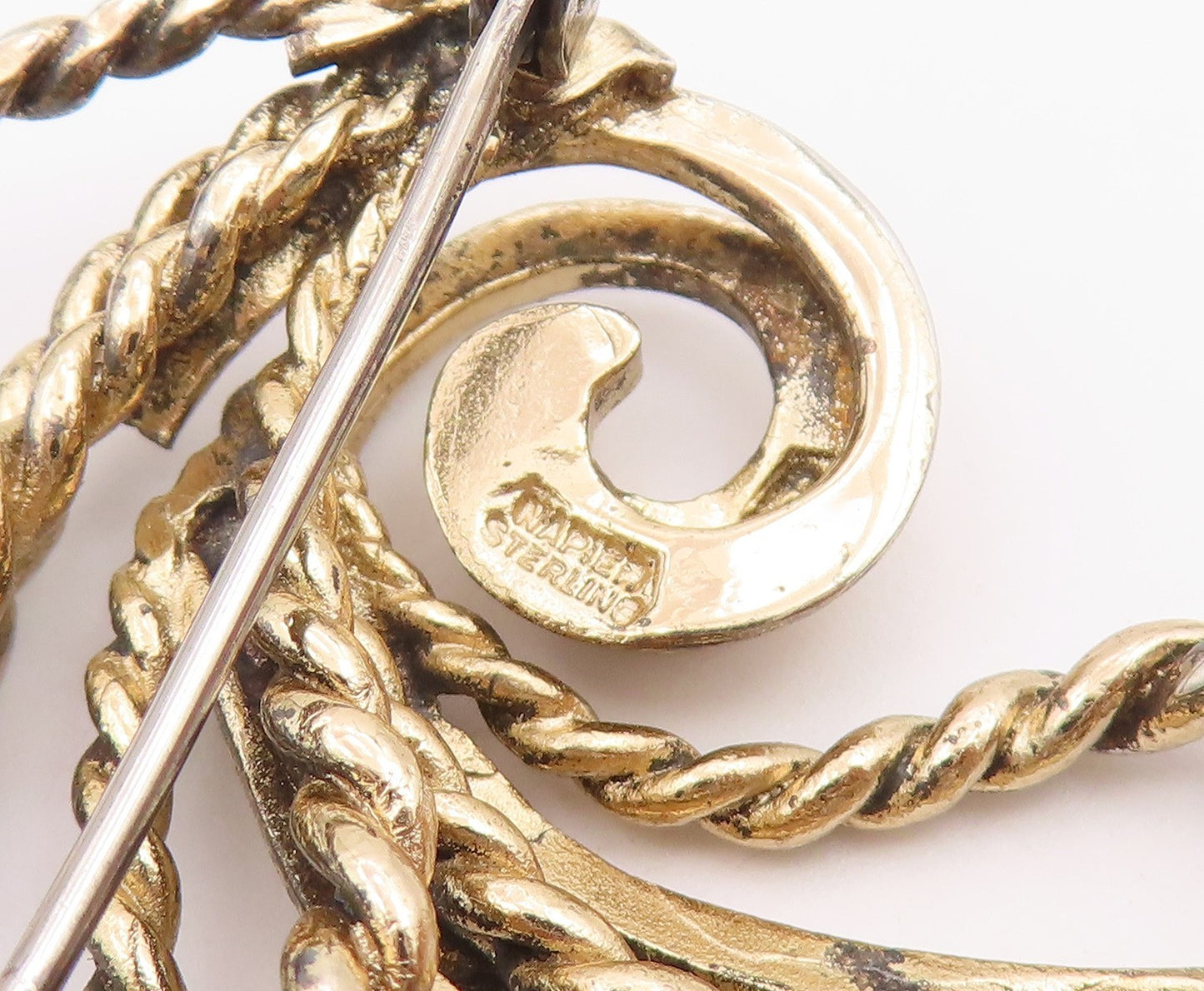 NAPIER 925 Sterling Silver  Vintage Shiny Rope Twist Swirl Brooch Pin  BP5511