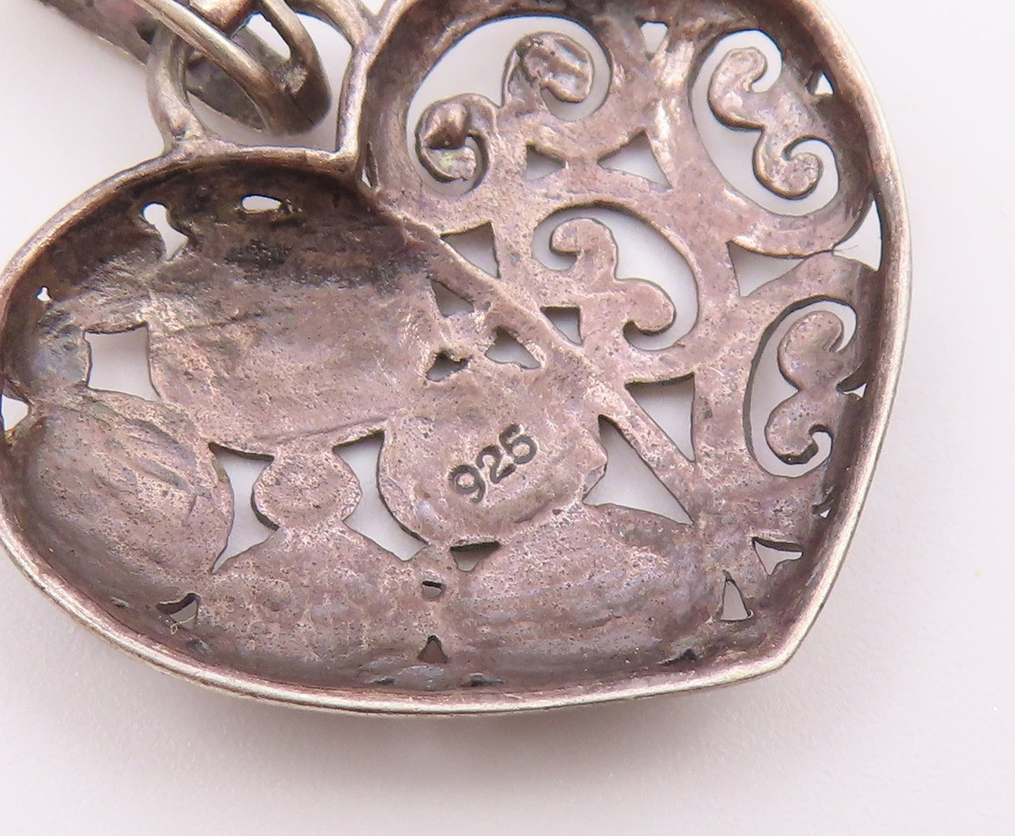 925 Sterling Silver  Vintage Dark Tone Pretzel Love Heart Pendant  PT16121
