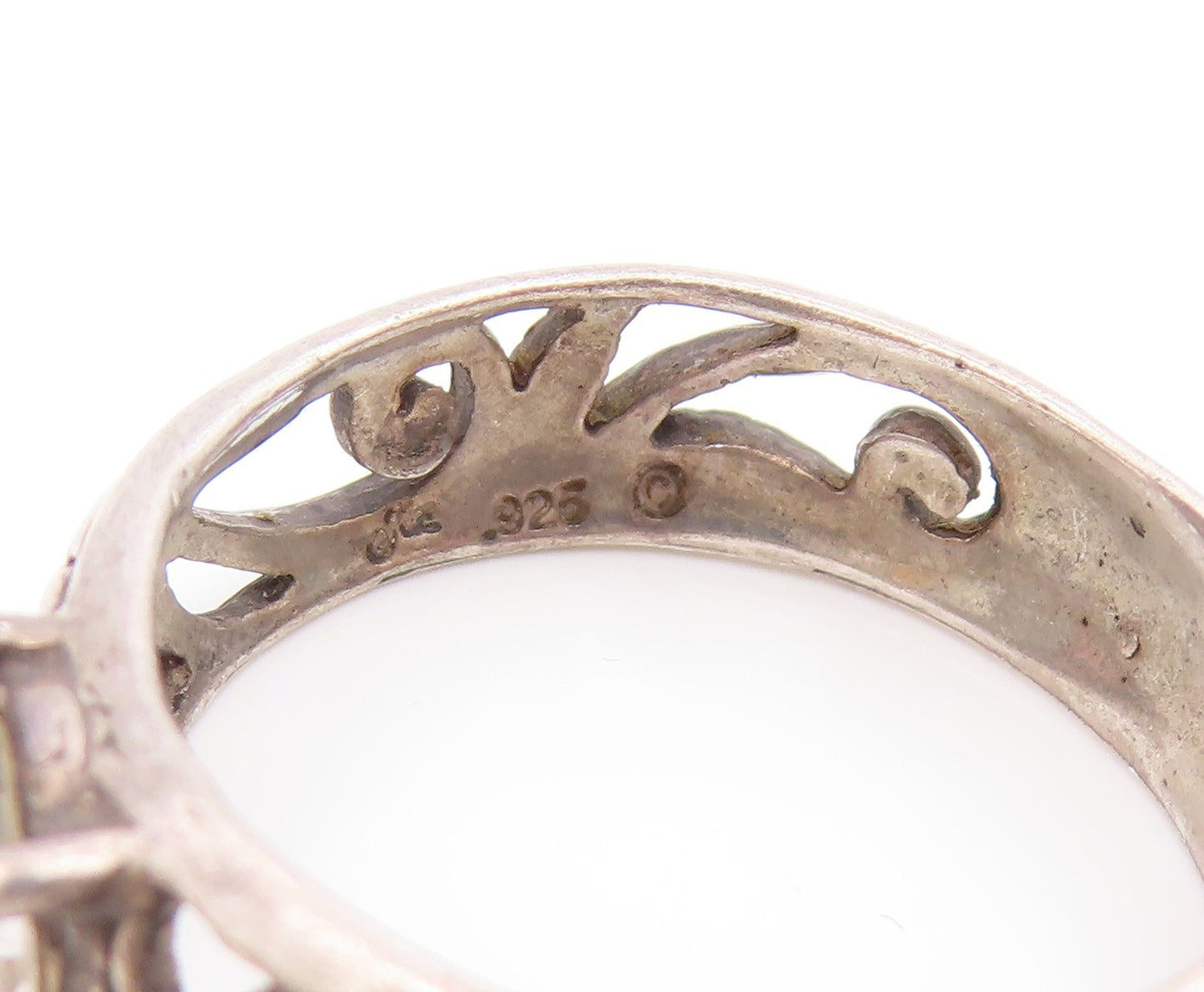 925 Sterling Silver Vintage Cubic Zirconia Swirl Vine Band Ring  Sz 8  RG20038