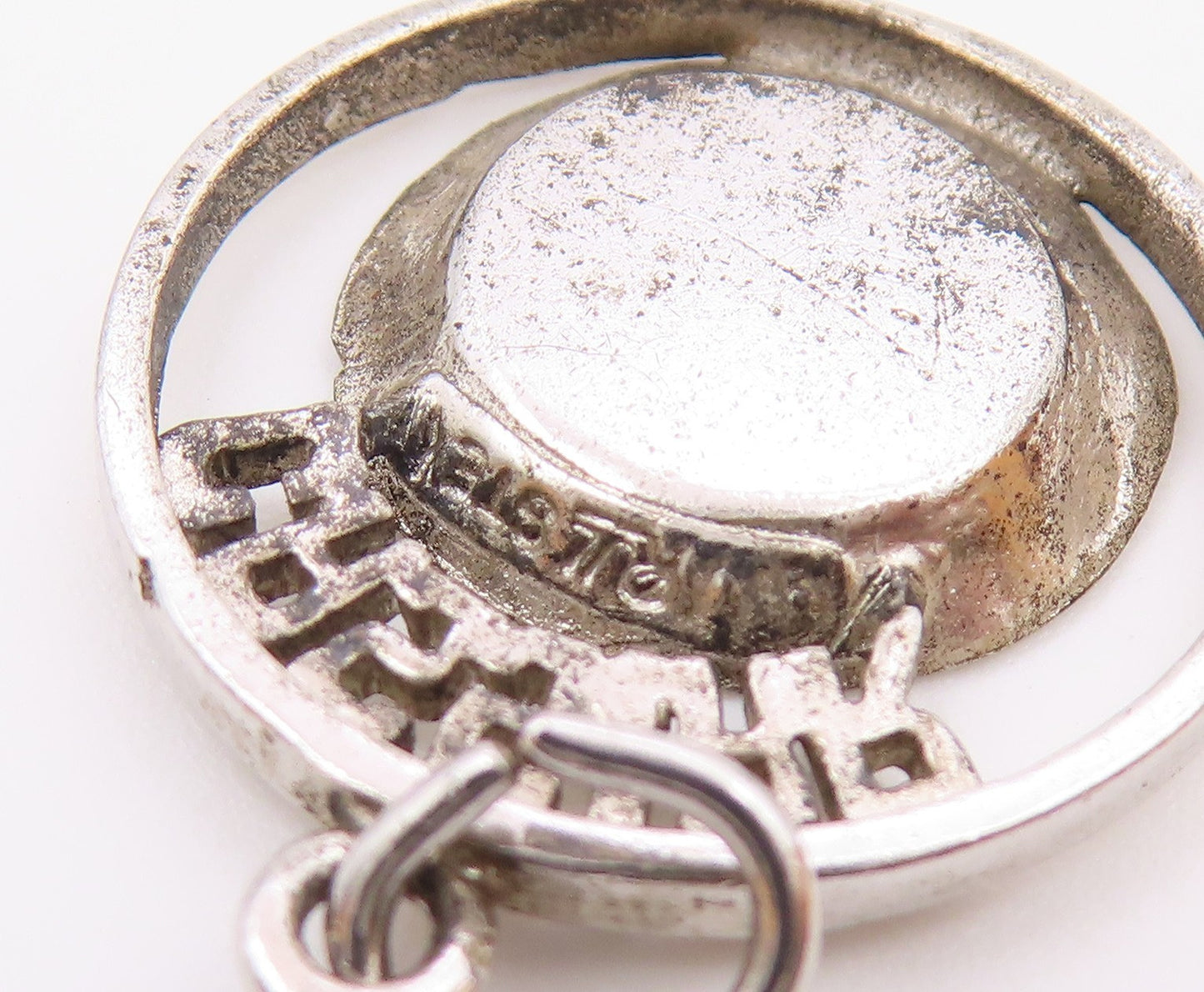 925 Sterling Silver  Vintage Two Tone Cassiar Cutout Plate Pendant  PT21842