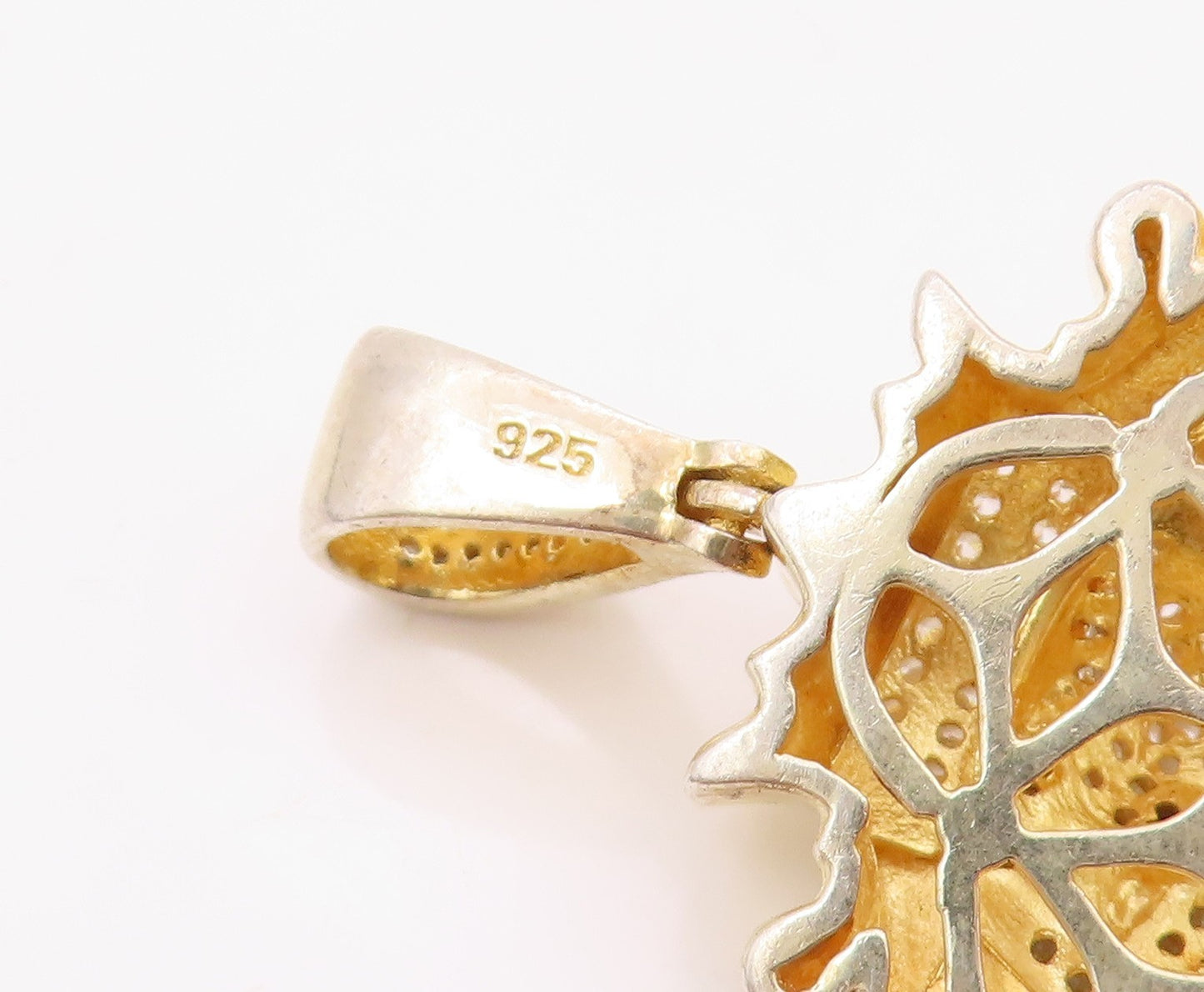 925 Sterling Silver  Vintage Cubic Zirconia Royal Lion Key Pendant  PT19622