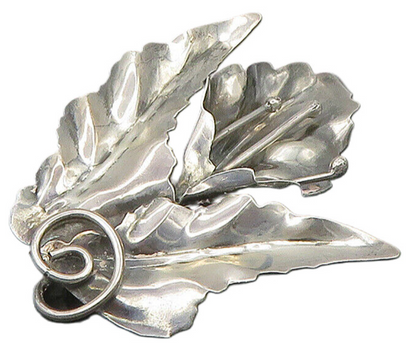 925 Sterling Silver  Vintage Shiny Sculpted Flower Motif Brooch Pin  BP6543