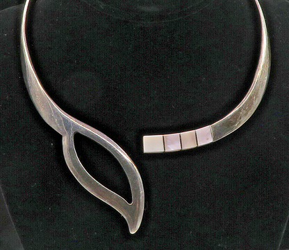 MEXICO 925 Sterling Silver  Vintage Mother Of Pearl Collar Necklace  NE1901