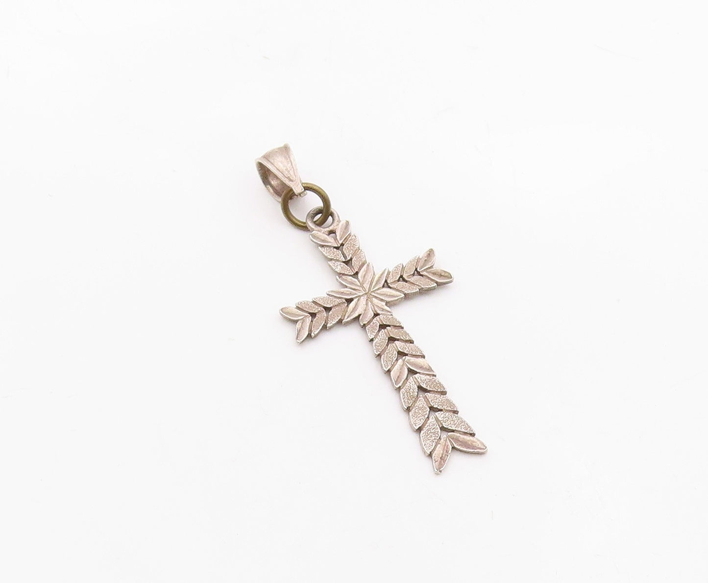 925 Sterling Silver  Vintage Floral Leaf Religious Cross Pendant  PT12091