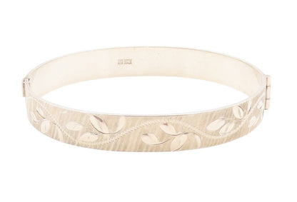 925 Sterling Silver Vintage Bracelet Hinged Floral Carved Bangle   BT11265