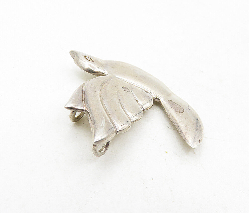 925 Sterling Silver  Vintage Shiny Petite Flying Dove Motif Pendant  PT6553